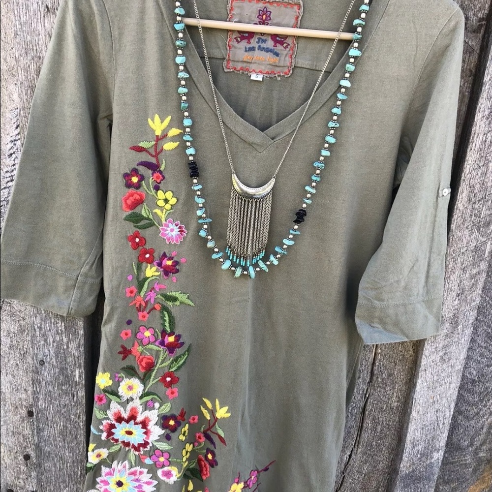 Johnny Was JWLA floral embroidered top tunic green cottagecore lagenlook